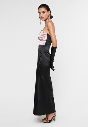 
                  
                    NAOMI OCCASIONAL MAXI DRESS | BTZ240604
                  
                